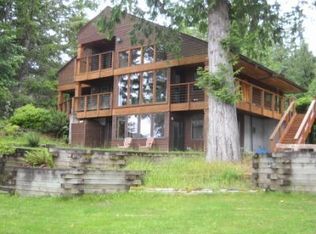 438 Akoakoa Pl, Kailua, HI 96734