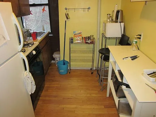 Rented by Empire One Realty | media 15