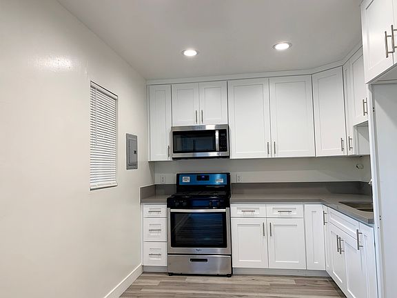 3rd image of 11431 Tiara St #2