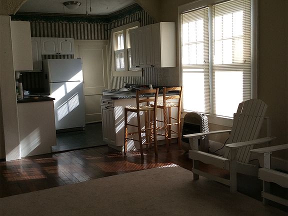 2nd image of 315 Walnut St