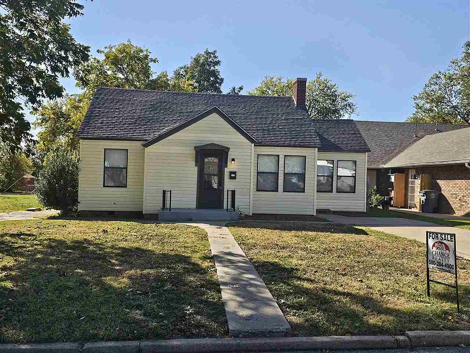 1st image of 1410 NW Columbia Ave