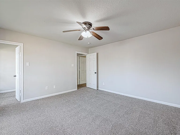 3102 Glenn Lakes Ln — Photo 29