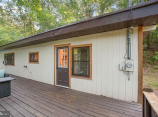 1990 Red Bank Rd, Dover, PA 17315