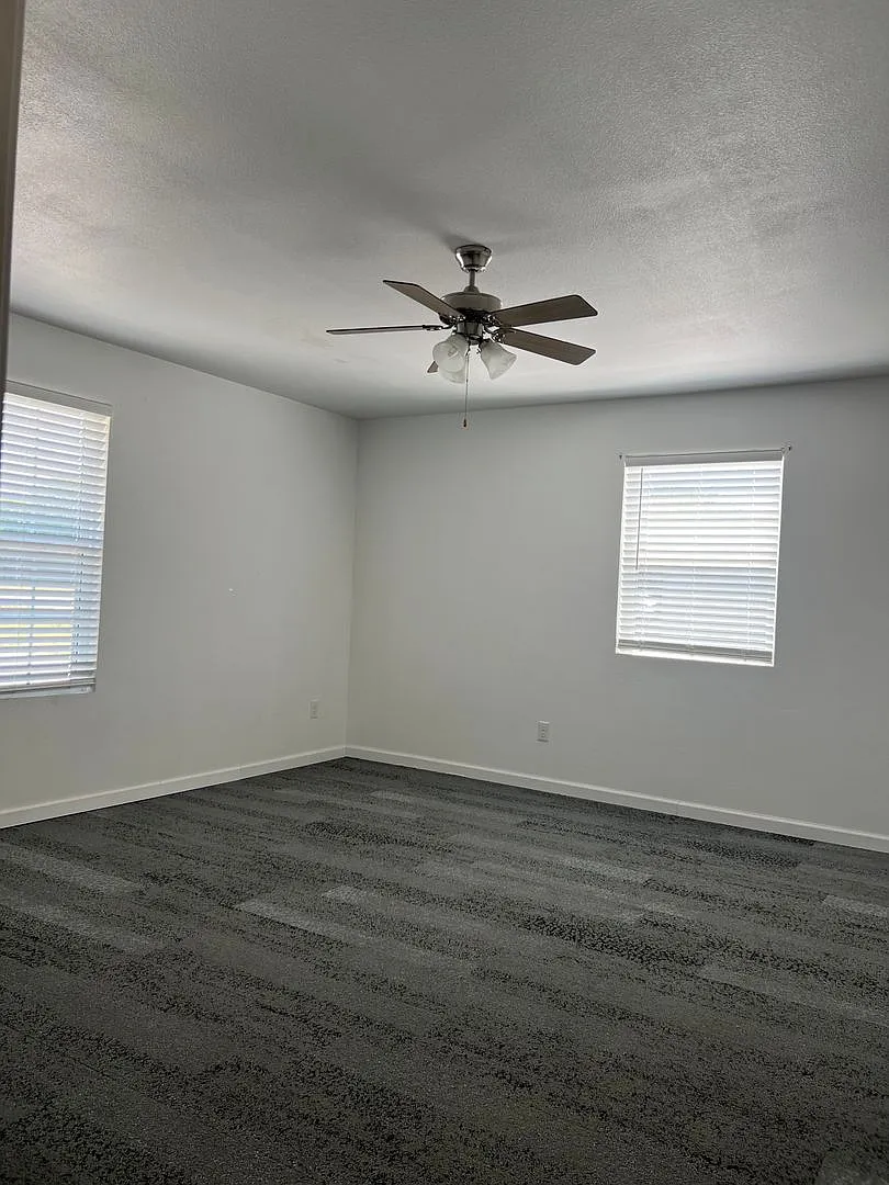 3 Bedroom 1 Bathroom Duplex in Webb City School District — Photo 3