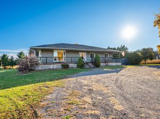 2089 Sunbury Rd, South Frontenac, ON K0H 1X0