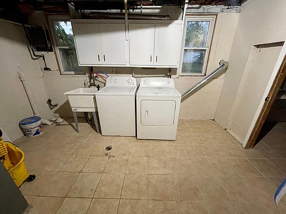 5th image of 2156 Michigan Blvd