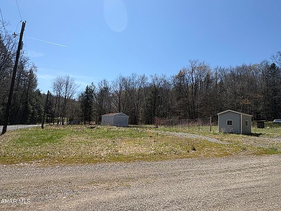 2nd image of 338 Turkey Path Rd