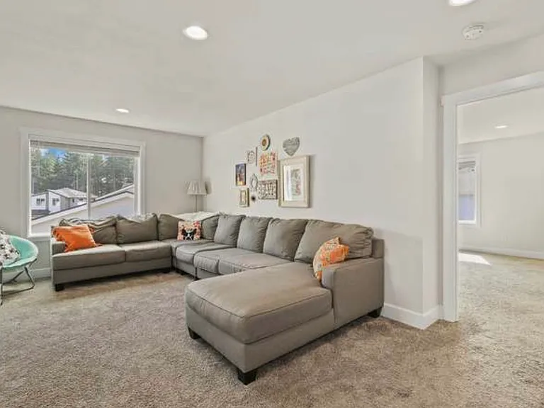 18612 135th Ln E — Photo 11
