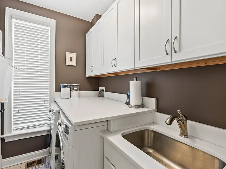 1224 R St NW #2 — Photo 32