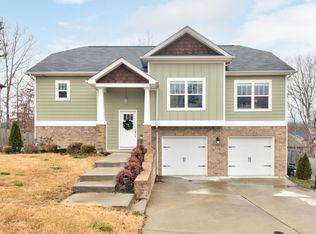 9379 Chirping Rd, Hixson, TN 37343