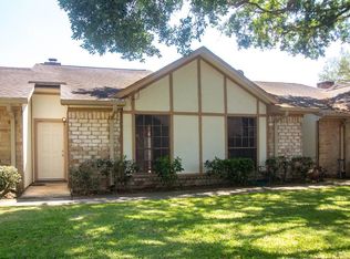 38 Warwick Ln, Missouri City, TX 77459