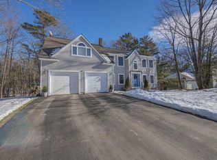 13 Northledge Ter, Falmouth, ME 04105