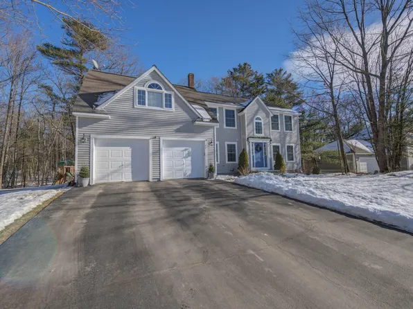 13 Northledge Terrace, Falmouth, ME 04105