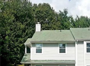 16 Tall Oaks Ct #1108, Parlin, NJ 08859