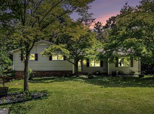 2067 Skyhawk Ln, Acworth, GA 30102