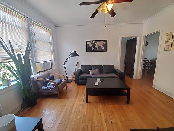2nd image of 1625 W Belmont Ave #42
