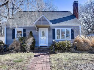 16 Dwight Rd, West Hartford, CT 06110