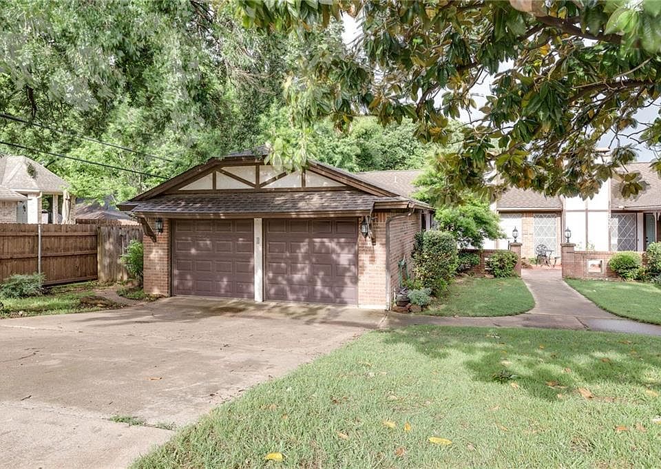 1st image of 3535 Shady Brook Dr