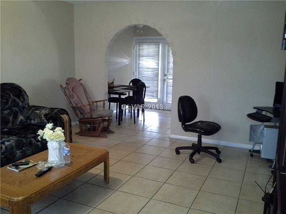 3rd image of 4708 E Washington Ave