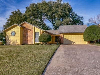 601 N Riverside Dr, Grapevine, TX, 76051