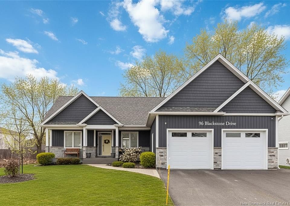 1st image of 96 Blackstone Dr