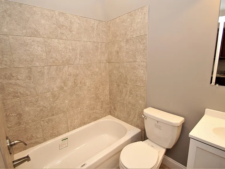 1017 Saint Paul St — Photo 10