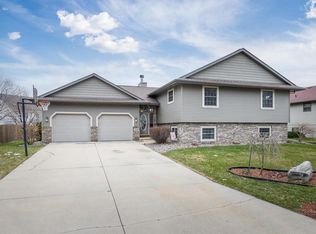 1140 Fitness Run, Sun Prairie, WI 53590