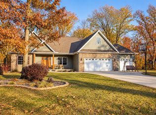 10485 Mattie Ln, Wheatfield, IN 46392