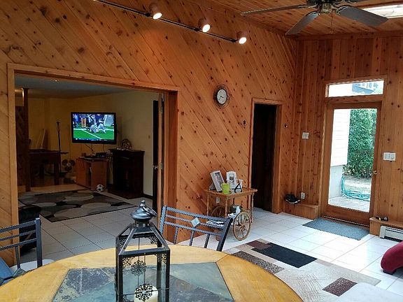 Beautiful large sun-room