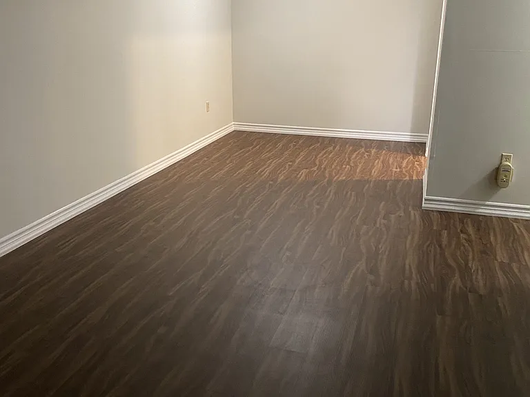 120 Elm St — Photo 12