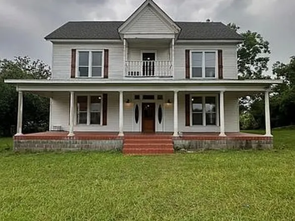 37 Planer Mill Rd, Louisville, AL 36048