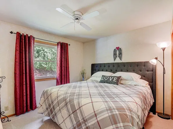 (undisclosed Address), Sussex, WI 53089