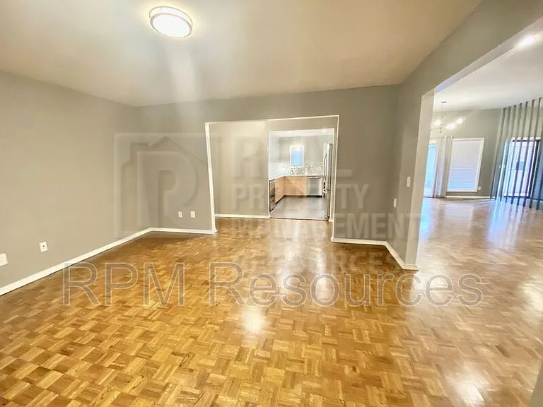 2614 NW 62nd St — Photo 11