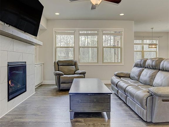 5th image of 201 Jonquil Spring Rd