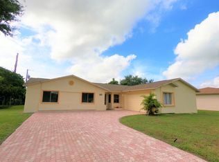 1126 Glancy Ave NW, Palm Bay, FL 32907