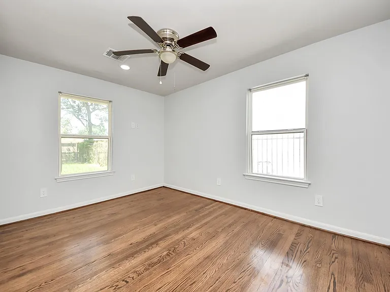 5003 Enyart St — Photo 26