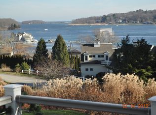 68 Harbor Ln, Norwell, MA 02061