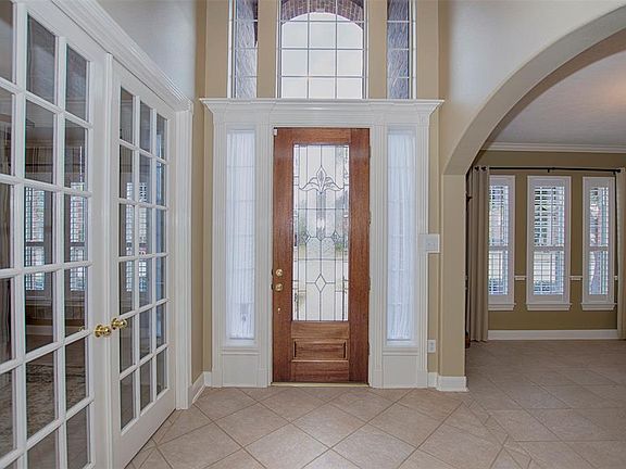5th image of 2731 Masters Dr
