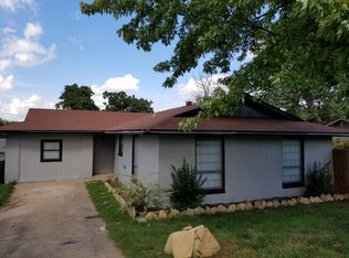 3013 E Noble Dr, Edmond, OK 73034