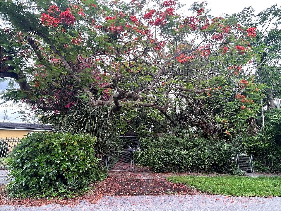 1st image of 8285 SW 47th St