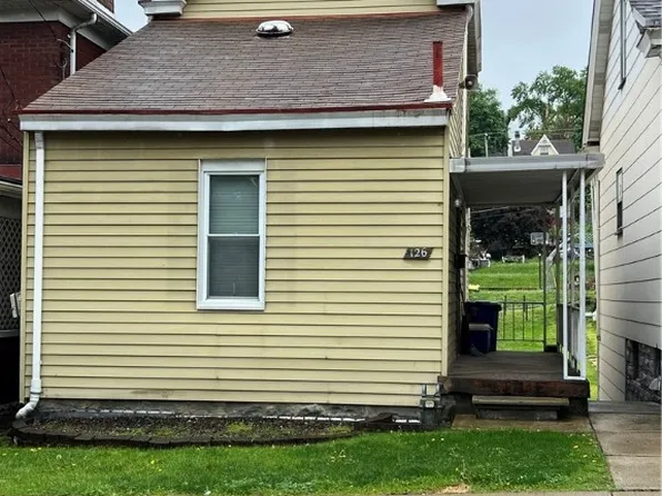 126 Laughlin Ave, Pittsburgh, PA 15210