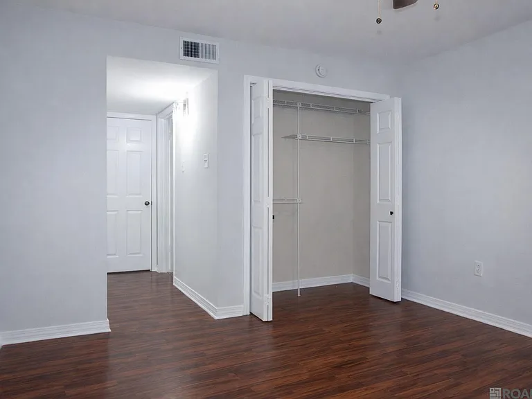 224 Ocean Dr #107 — Photo 9