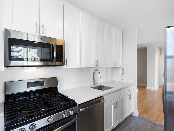 4th image of 155 E 29th St APT 16A