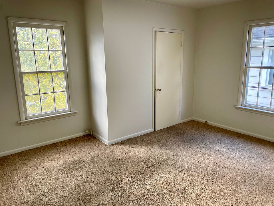 2nd image of 347 1/2 Nold Ave