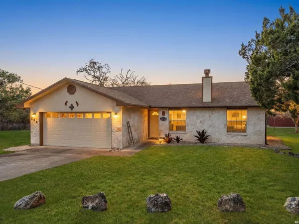 134 Looker Drive, Ingram, TX 78025