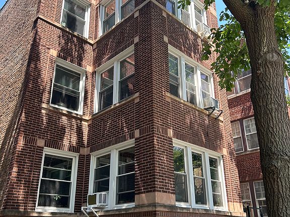 3rd image of 1430 W Thorndale Ave #2