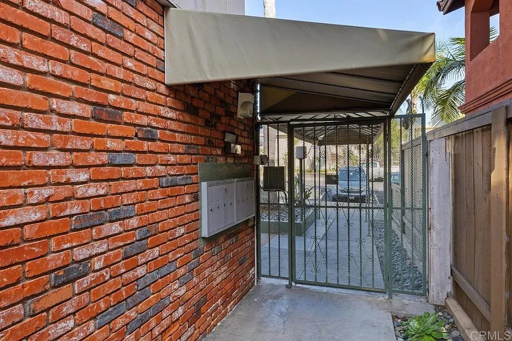 2 bed, 768 sqft, $2,795 — Photo 3