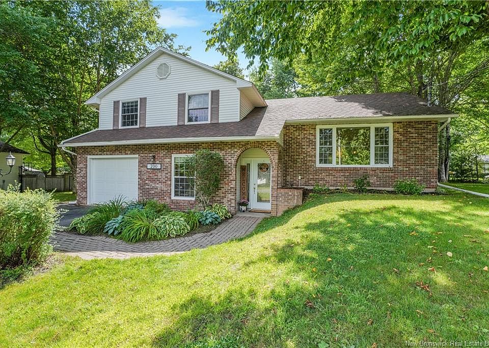 1st image of 200 Springwater Ln