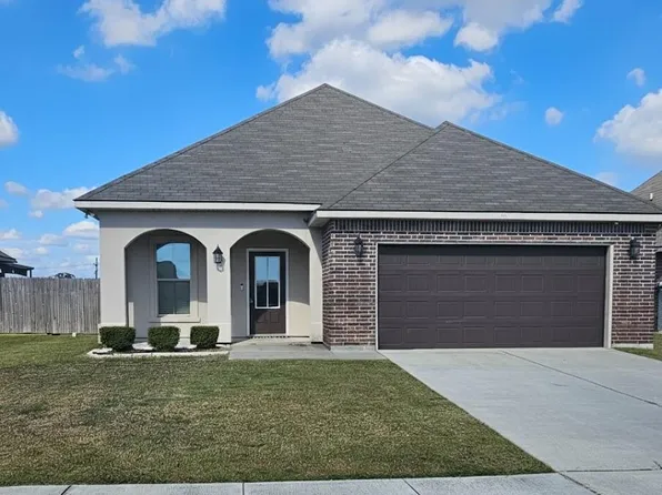 111 Saint Major St, Youngsville, LA 70592