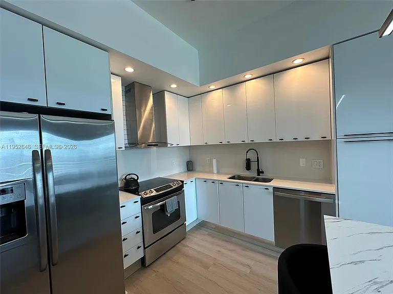 234 NE 3rd St #1805 — Photo 6